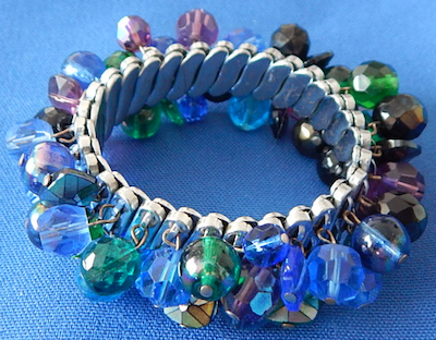 Stretch bracelet with crystal beads