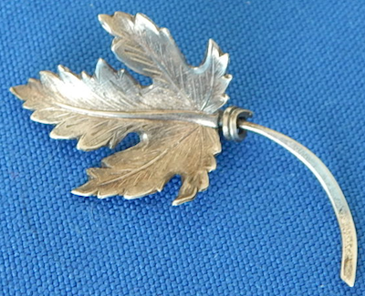 Coro sterling 2" leaf pin