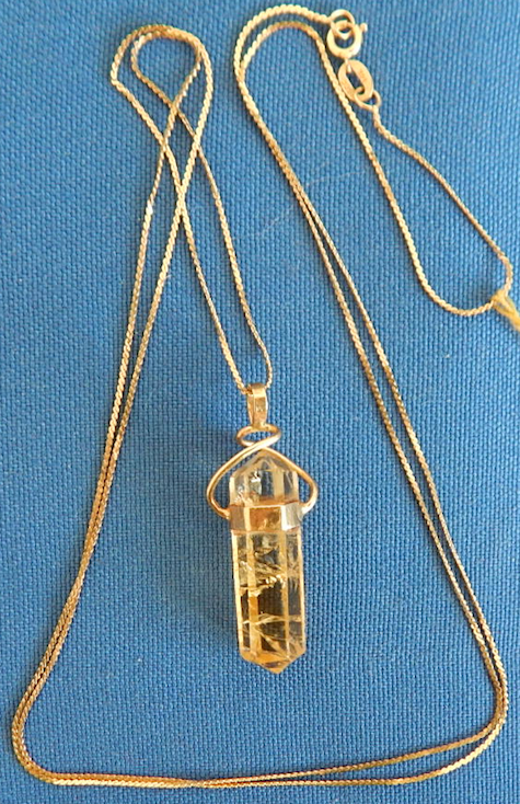yellow quartz pendant