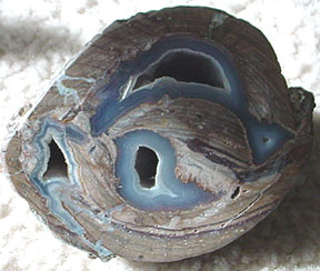 Item #20 Dugway Geode