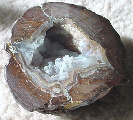Item #21 Dugway Geode